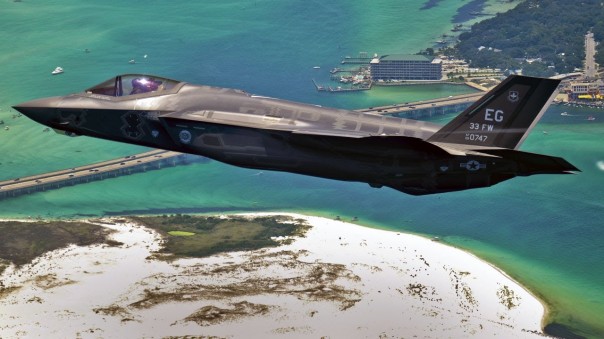 США подсунули Турции нерабочие перепрограмированные F-35?