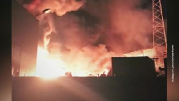 В пригороде Риги вспыхнул крупный пожар