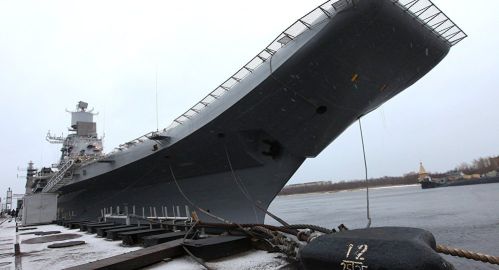 Названы сроки создания нового российского авианосца