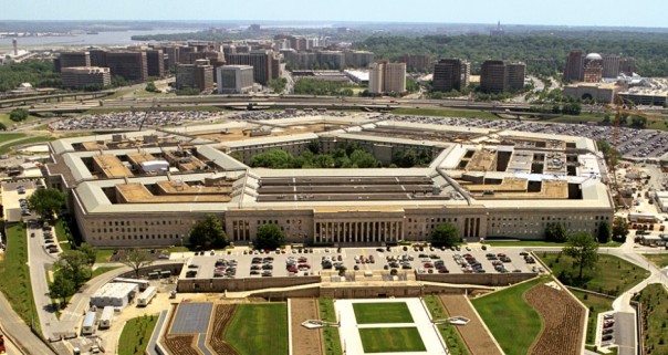Пентагон начал заключать контракты на поставку военной техники Украине