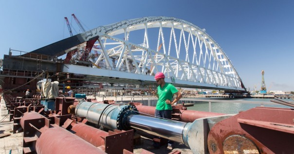 РЖД запустит поезда по Крымскому мосту уже в конце 2018 года!