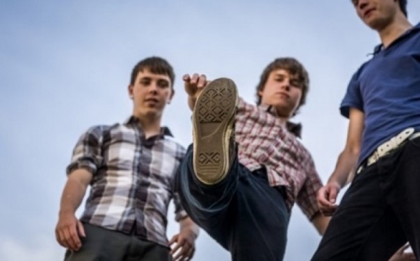 «Мы уничтожаем биомусор»: украинские подростки едва не забили до смерти бездомного