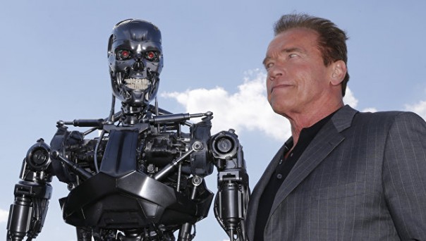 Шварценеггер увидел в Трампе на встрече с Путиным "вареную макаронину"