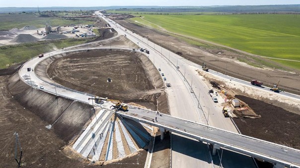 В России расширят сеть федеральных дорог