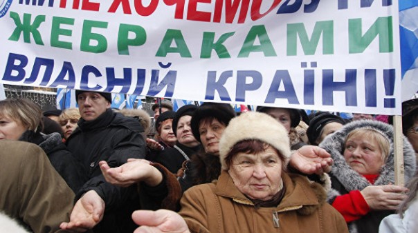 Кто подталкивает Украину к экономическому самоубийству. Андрей Бабицкий