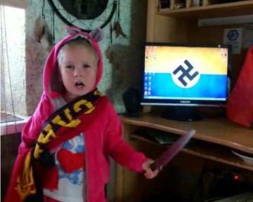 Утренняя линейка юных бандеровцев