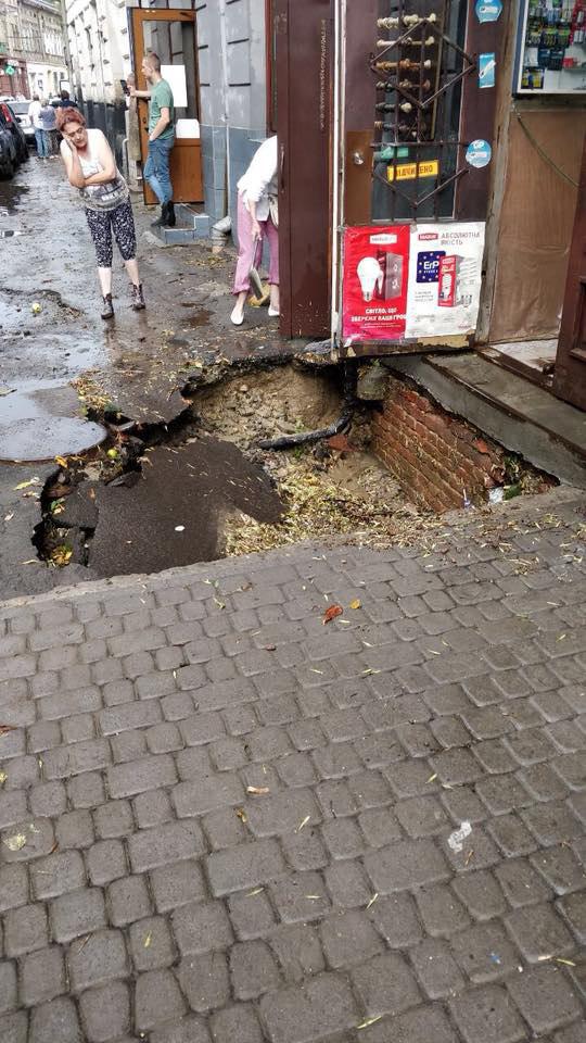 Львов ушел под воду
