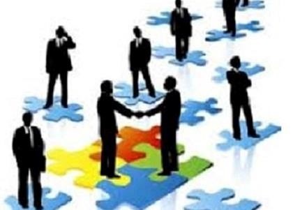 Говоря о мире на Донбассе, Рабинович выражает требование большинства украинцев