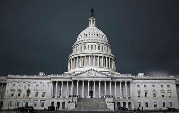 В конгрессе США призвали прекратить истерию вокруг России