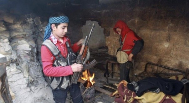 Голод, страх и кризисная ситуация в Идлибе, вынуждают сирийцев отдавать своих детей в ряды радикалов