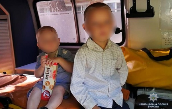 На Украине арестовали женщину, которая сдавала "в аренду" двух маленьких сыновей за 15 тысяч гривен