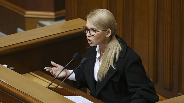 Украинский политолог напомнил, что окружить Донбасс колючей проволокой, обещала в 2004-м Тимошенко