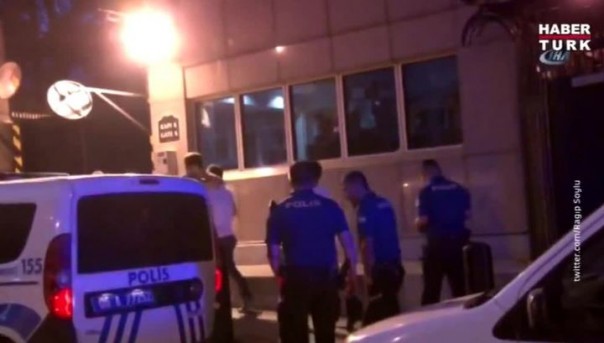 В Анкаре неизвестные обстреляли посольство США