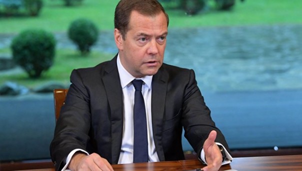 Тайна пропажи раскрыта: Медведев получил травму