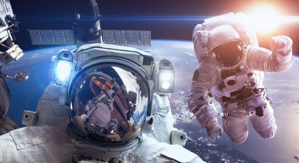 Земляне против «чужих», или звёздный крейсер «Киров»