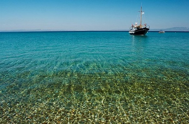 Североатлантический альянс отыскал 50 кораблей-разведчиков в Эгейском море