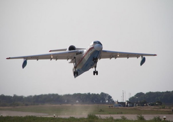 Очередной Бе-200ЧС совершил первый полет