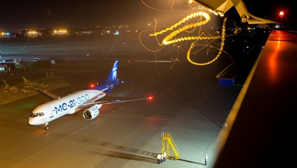 Опытный пассажирский самолет МС-21-300 успешно прошел ночные испытания