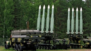 Сергей Шойгу оценил ход стройки военного городка в Абакане