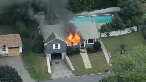 Около 40 домов взорвались в Массачусетсе из-за утечки газа (Видео)