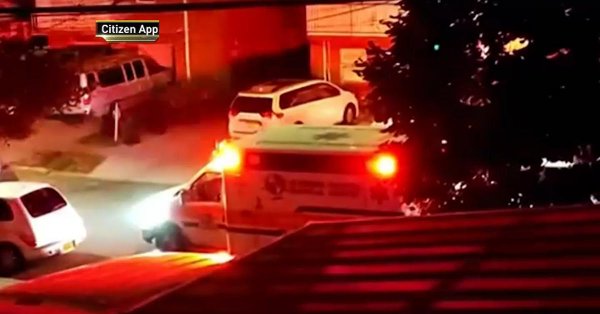 Неизвестный с ножом напал на детский сад в Нью-Йорке, трое малышей ранены