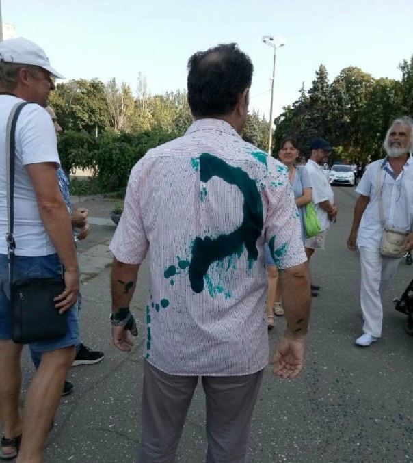 Нацисты напали на одесситов, чтивших память погибших в Доме профсоюзов