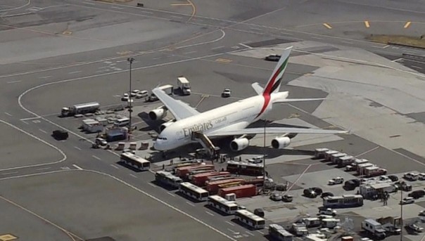 В аэропорту Джона Кеннеди на карантине стоит целый самолет