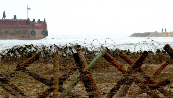 На Украине заявили о переброске войск к Азовскому морю