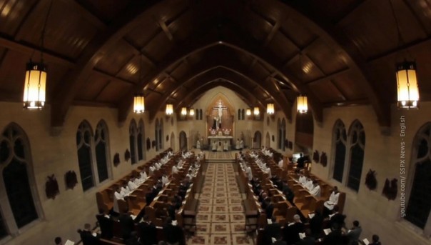 Ужас длиною в 70 лет: католические священники изнасиловали тысячи детей