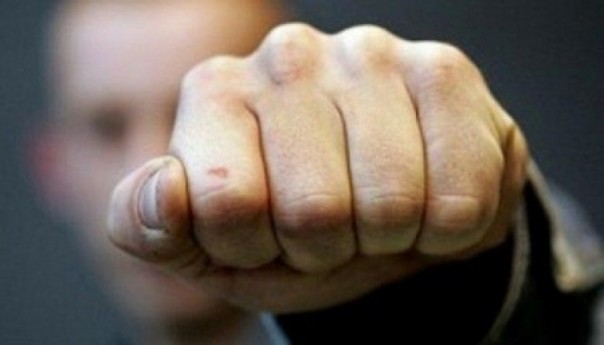 На Закарпатье цыгане избили АТОшника