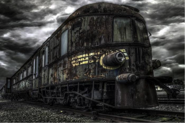 Как банкротящаяся Укрзализныця выбрасывает сотни миллионов на политический пиар