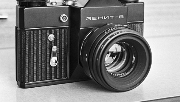 В России возродят производство легендарных фотоаппаратов "Зенит"