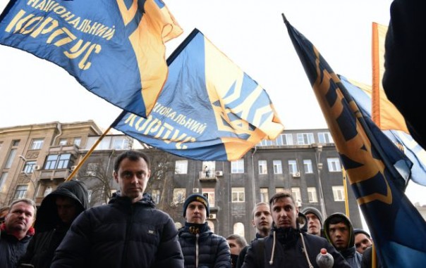 «Пинка под зад!»: киевские националисты принуждают министра Климкина выслать венгерского посла