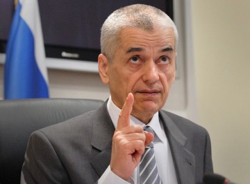 Онищенко призвал уволить назвавшую школьное питание «делом родителей» чиновницу