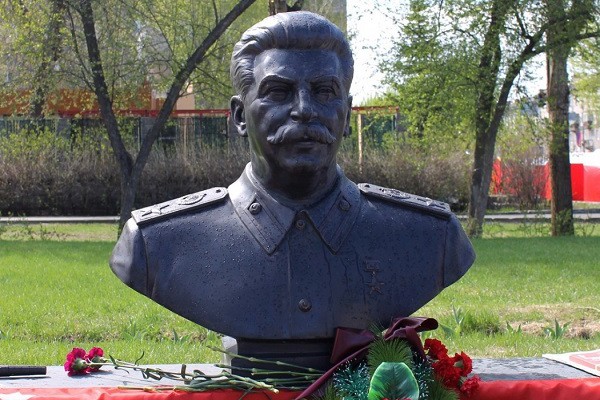 Про установку памятника Сталину в Новосибирске