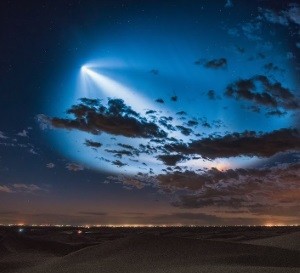 Ночной полет Falcon 9