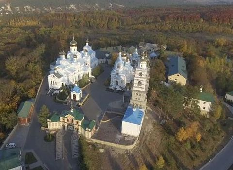 Раскол даже среди соратников: на что рассчитывают Порошенко и Константинопольский патриархат