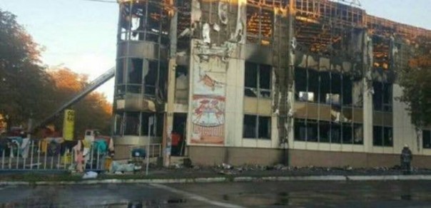 В ЛНР сгорел торговый центр