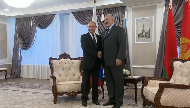 "Еще пообщаемся": Путин и Лукашенко провели двустороннюю встречу | Лукашенко призвал устранить торговые ограничения между Белоруссией и Россией