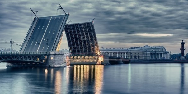 США : "Мы не собираемся терпеть проявления расизма в России и готовы ответить на них новыми санкциями". Иоганн Вайс