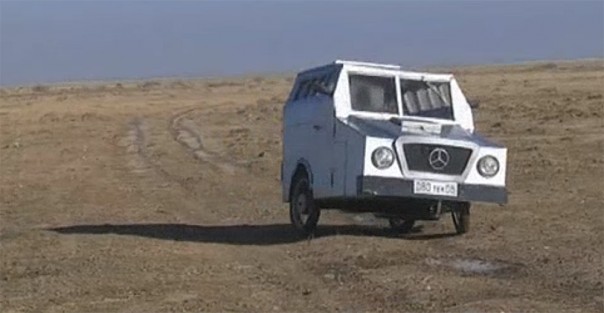 «Ой бай, фара, мара, «Гелендваген» гой почти»...- Казахваген.., почти...