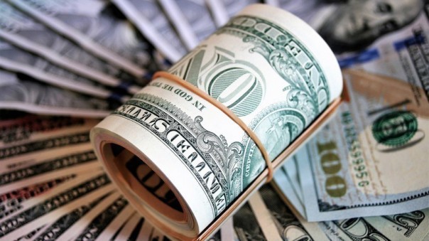 Китайские аналитики оценили неординарный валютный маневр России по госдолгу США