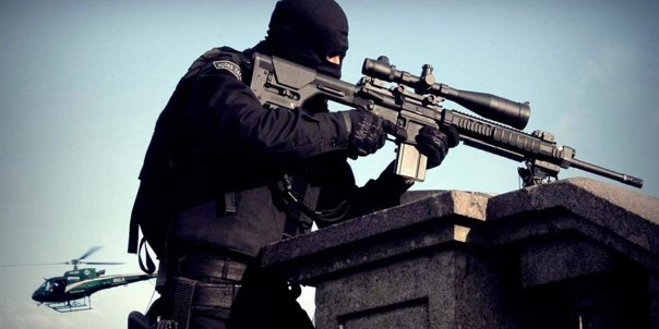 Повелители трущоб: резкие бразильские парни из ВОРЕ