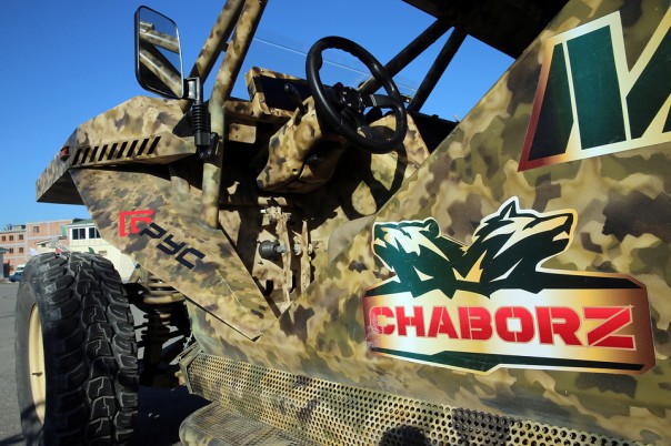 Верхом на хищнике. На что способен чеченский военный вездеход "Чаборз"