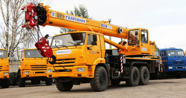Галичский автокрановый завод выпустил 32-тонные автокраны «Галичанин» КС-55729-1В-3 и КС-55729-5В-3