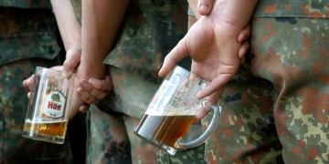 НАТО – афера века: вместо защиты лишь новый рабовладельческий строй