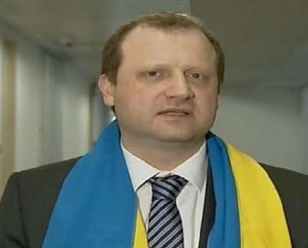 Борьба против "российских оккупантов" при помощи голых задниц