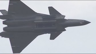 Полёт «Чёрного орла»: Китай показал новейшие истребители Chengdu J-20