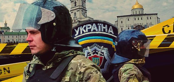 Украинские силовики начали процесс отжима православных святынь |  Порошенко подкупает священников и готовится захватить Почаевскую лавру