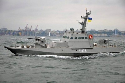 Как бронекатера Порошенко били своих же моряков